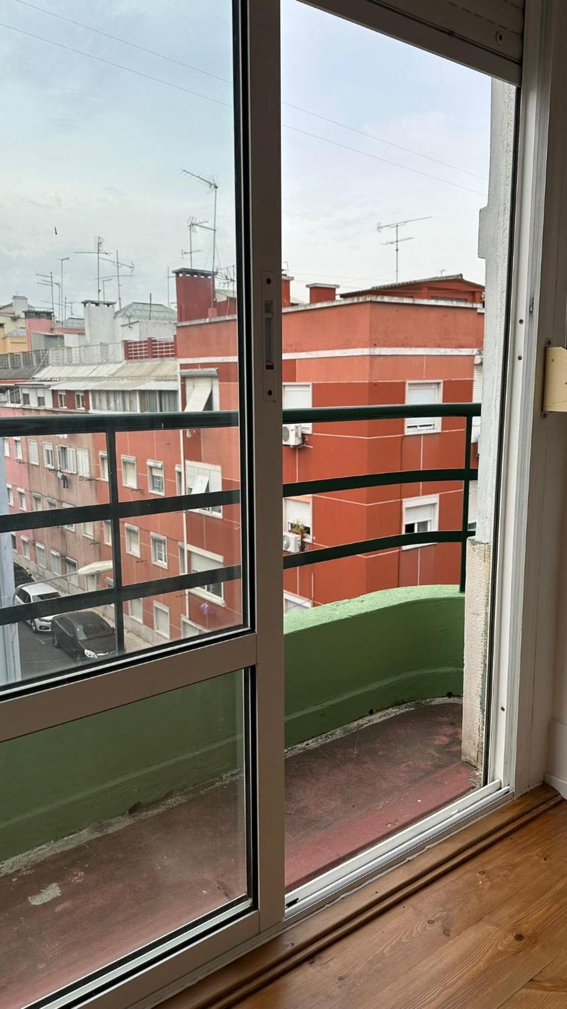 Quarto Moscavide Lejlighed